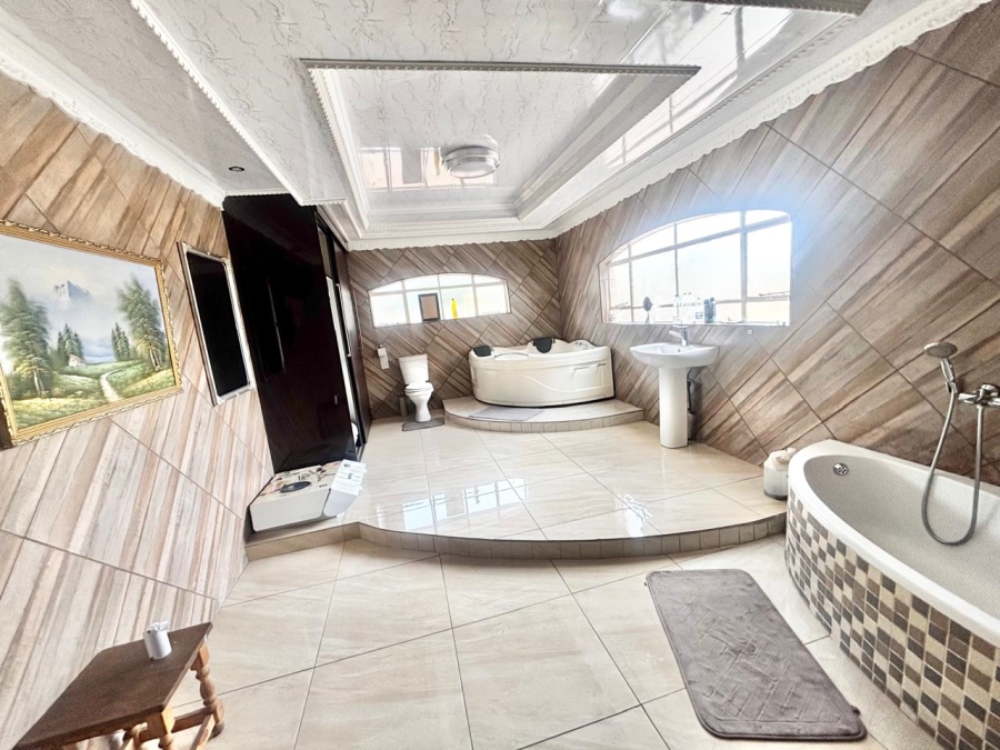 4 Bedroom Property for Sale in Noordrand Mpumalanga