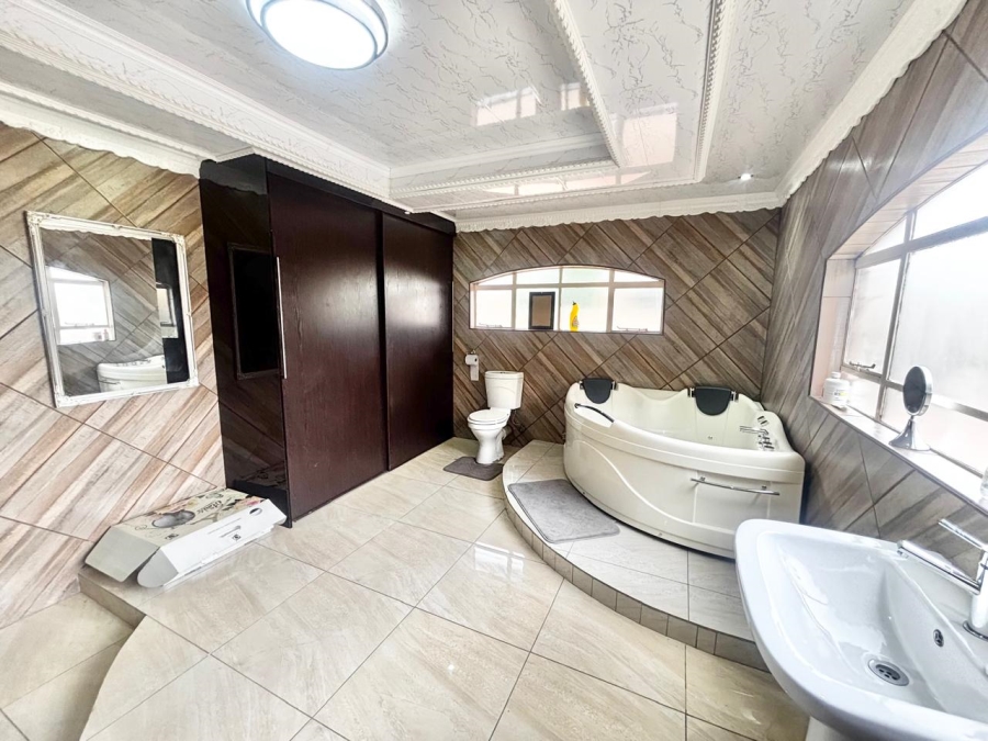 4 Bedroom Property for Sale in Noordrand Mpumalanga