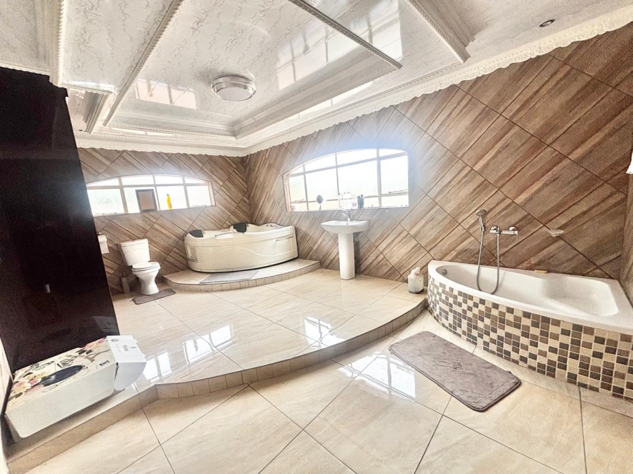 4 Bedroom Property for Sale in Noordrand Mpumalanga