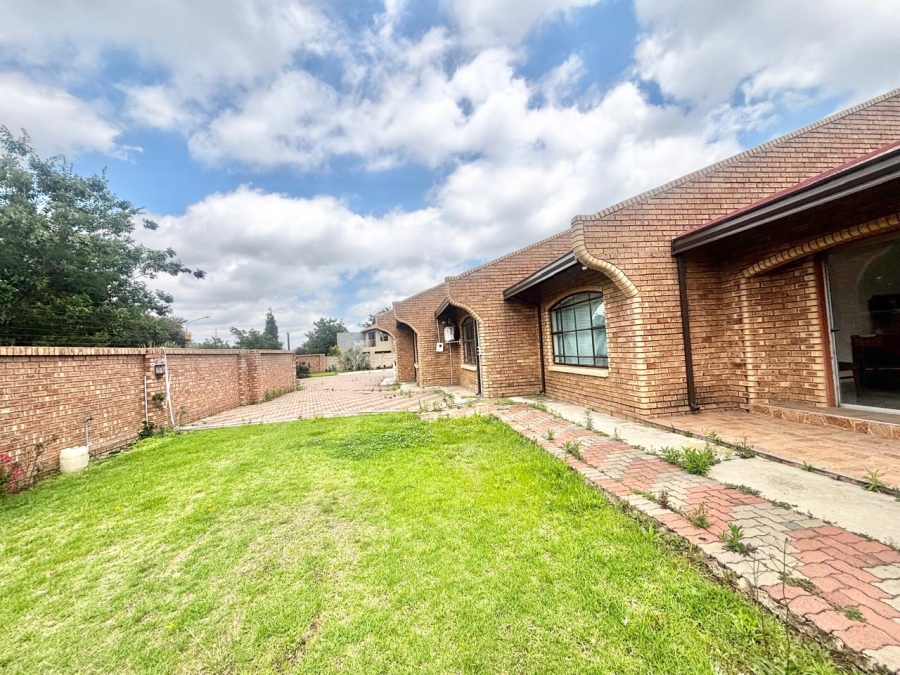 4 Bedroom Property for Sale in Noordrand Mpumalanga