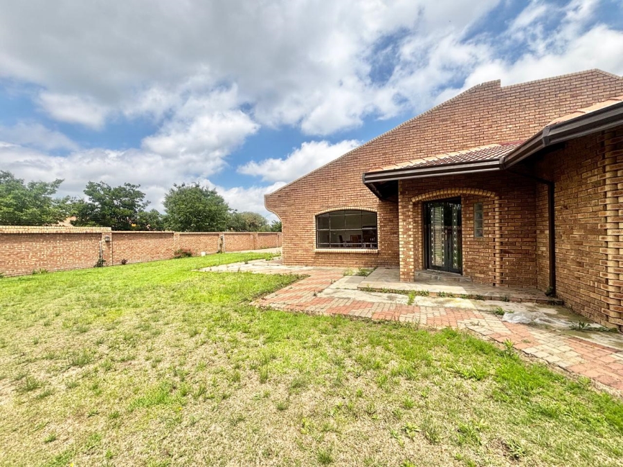 4 Bedroom Property for Sale in Noordrand Mpumalanga