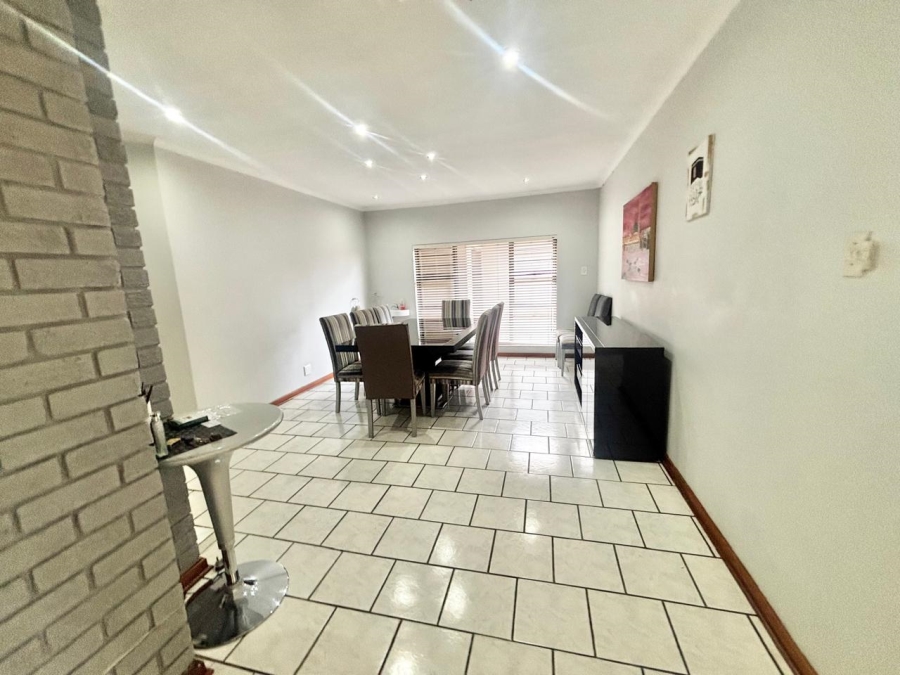 5 Bedroom Property for Sale in Trichardt Mpumalanga