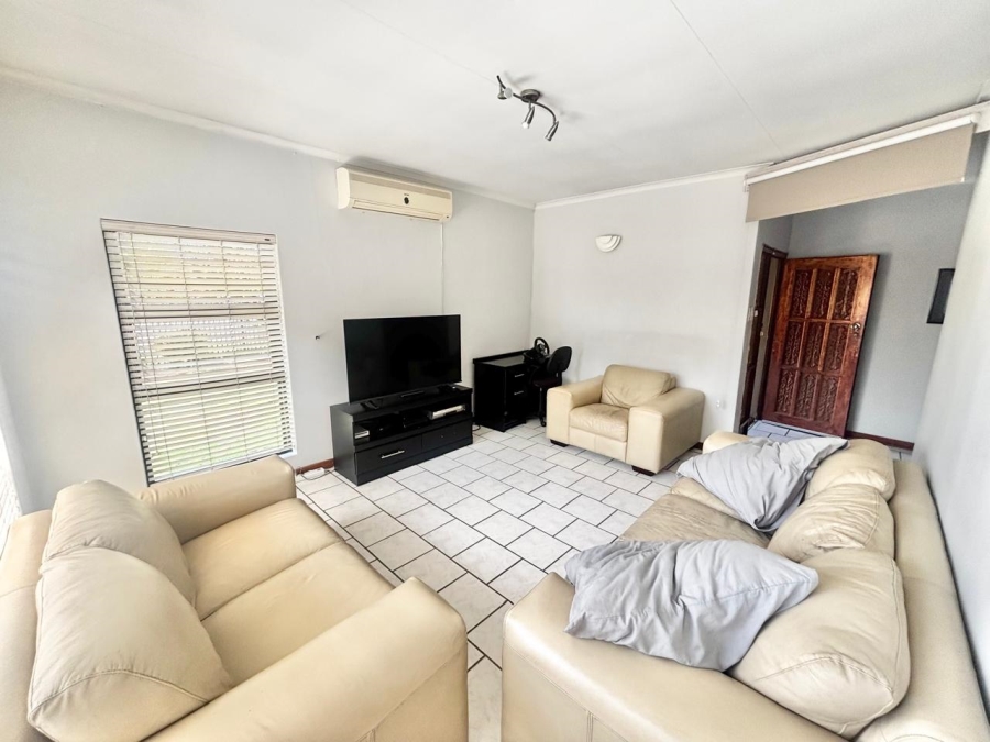 5 Bedroom Property for Sale in Trichardt Mpumalanga