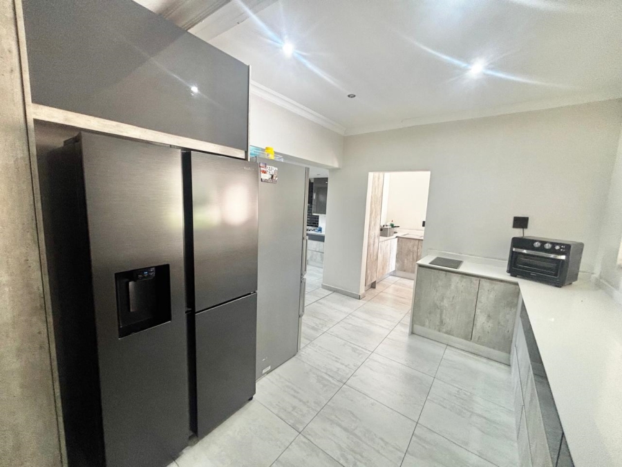 5 Bedroom Property for Sale in Trichardt Mpumalanga