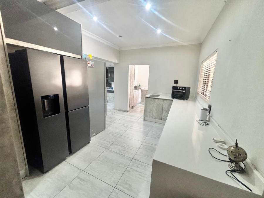 5 Bedroom Property for Sale in Trichardt Mpumalanga