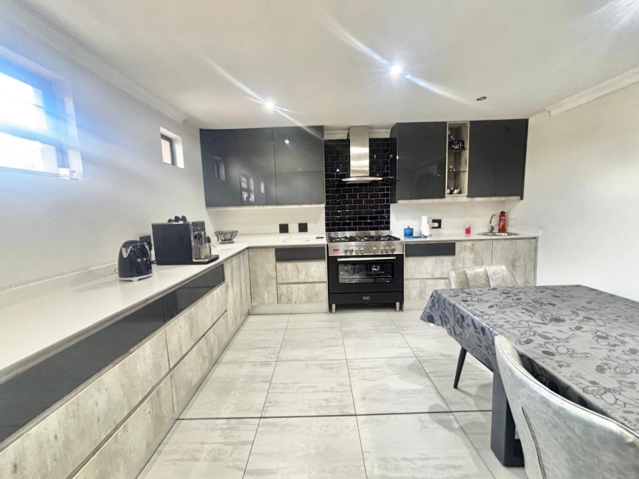 5 Bedroom Property for Sale in Trichardt Mpumalanga