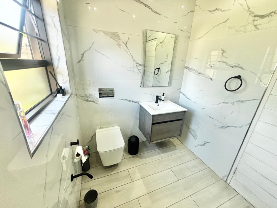 5 Bedroom Property for Sale in Trichardt Mpumalanga