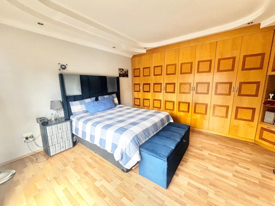 5 Bedroom Property for Sale in Trichardt Mpumalanga