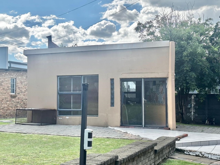 5 Bedroom Property for Sale in Trichardt Mpumalanga