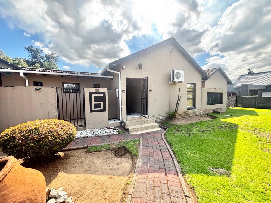 5 Bedroom Property for Sale in Trichardt Mpumalanga