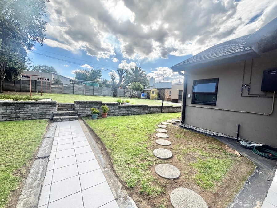 5 Bedroom Property for Sale in Trichardt Mpumalanga