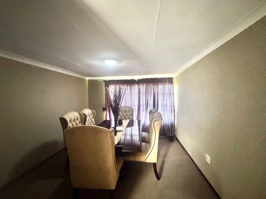 4 Bedroom Property for Sale in Cosmosrand Mpumalanga