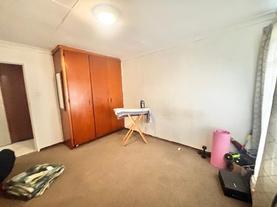 4 Bedroom Property for Sale in Cosmosrand Mpumalanga