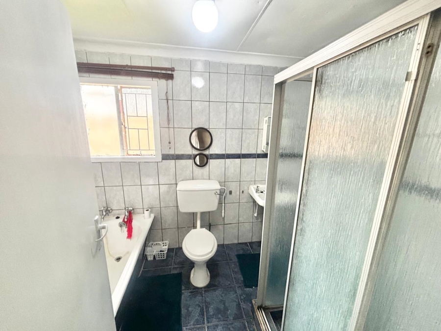 4 Bedroom Property for Sale in Cosmosrand Mpumalanga
