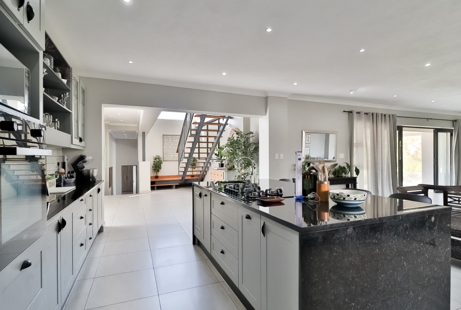 6 Bedroom Property for Sale in The Rest Nature Estate Mpumalanga