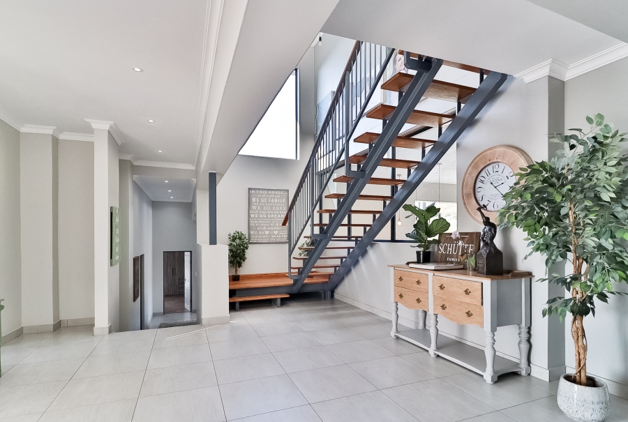 6 Bedroom Property for Sale in The Rest Nature Estate Mpumalanga