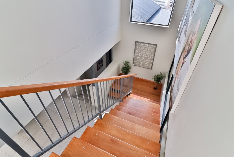 6 Bedroom Property for Sale in The Rest Nature Estate Mpumalanga