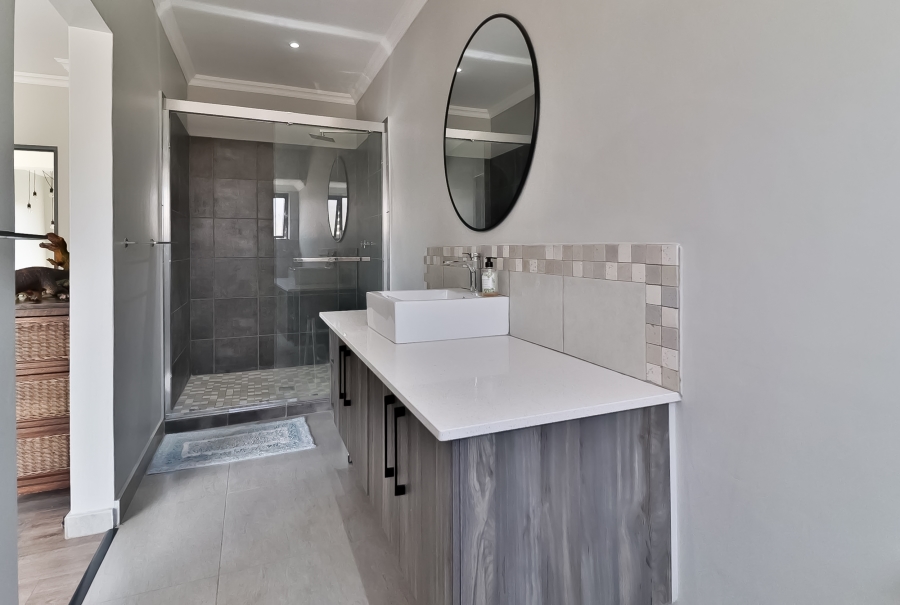 6 Bedroom Property for Sale in The Rest Nature Estate Mpumalanga