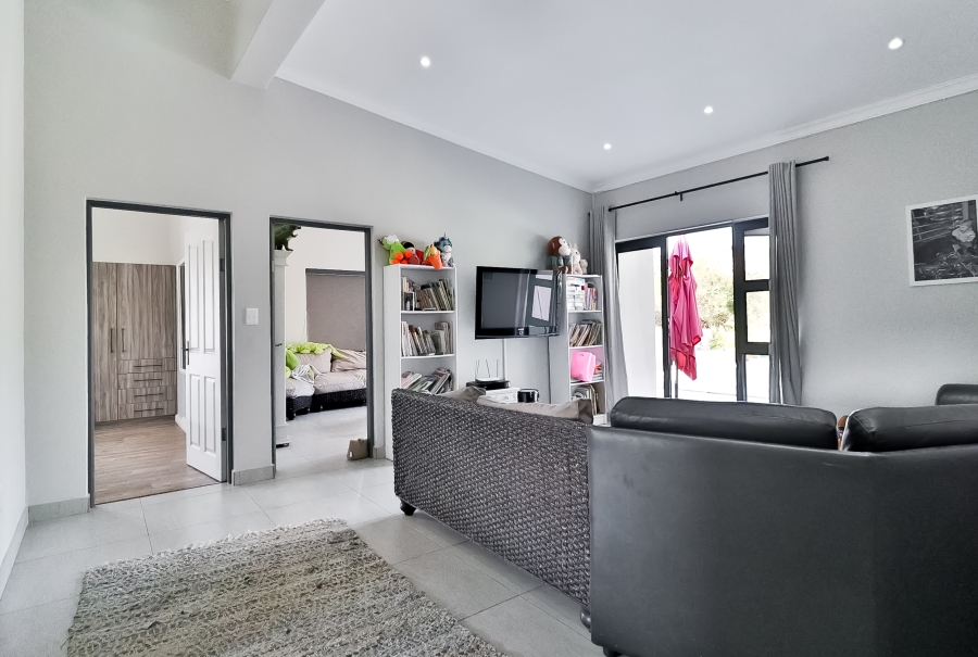 6 Bedroom Property for Sale in The Rest Nature Estate Mpumalanga