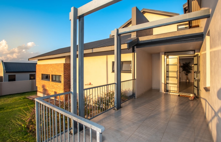 6 Bedroom Property for Sale in The Rest Nature Estate Mpumalanga