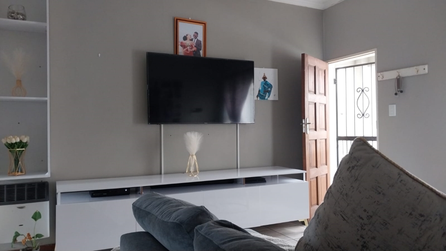 To Let 2 Bedroom Property for Rent in Terra Nova Mpumalanga