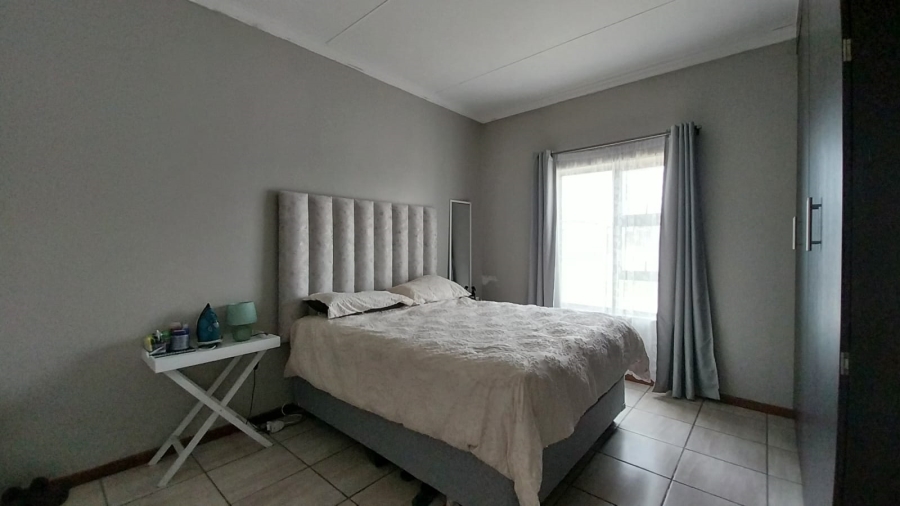 To Let 2 Bedroom Property for Rent in Terra Nova Mpumalanga