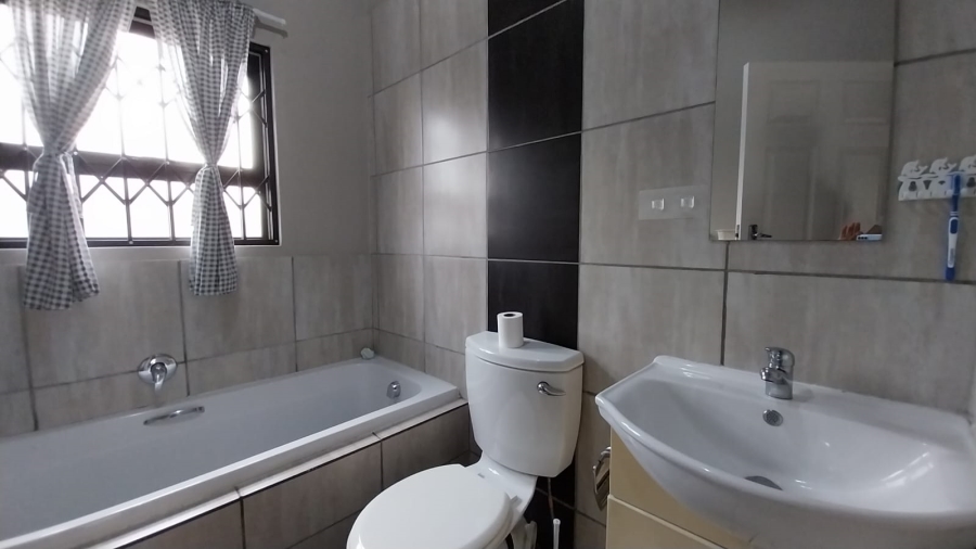 2 Bedroom Property for Sale in Terra Nova Mpumalanga