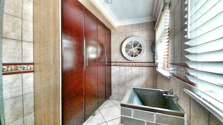 10 Bedroom Property for Sale in Secunda Mpumalanga