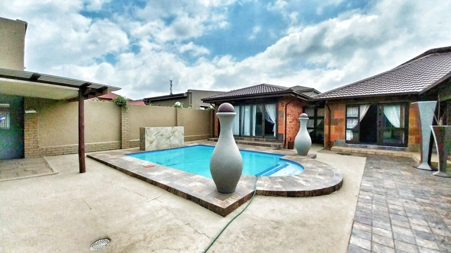 10 Bedroom Property for Sale in Secunda Mpumalanga