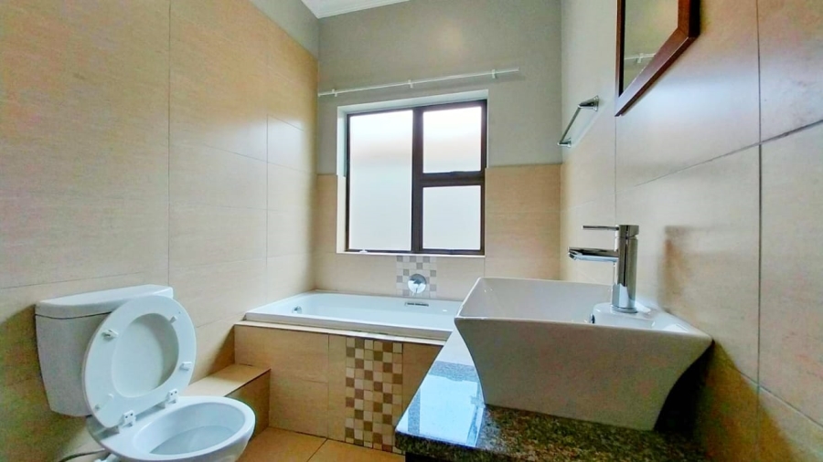 To Let 3 Bedroom Property for Rent in Terra Nova Mpumalanga