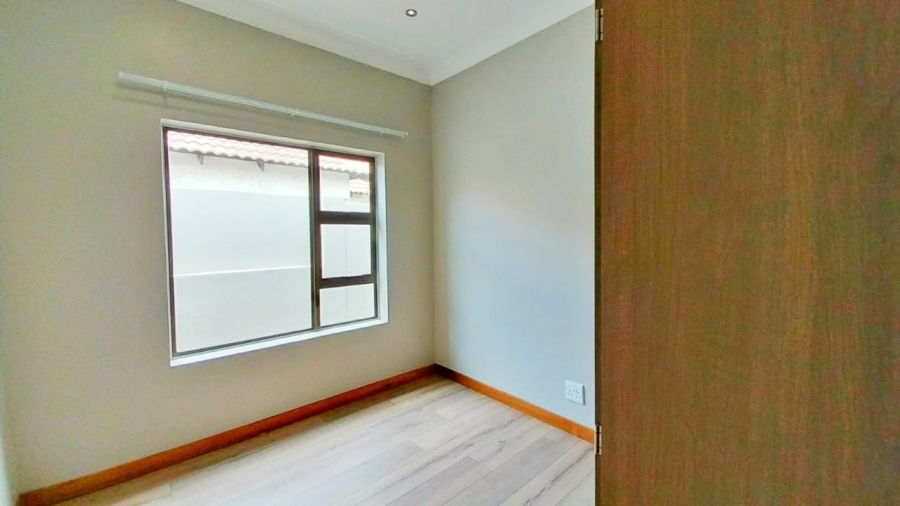 To Let 3 Bedroom Property for Rent in Terra Nova Mpumalanga