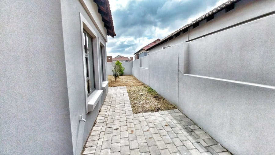 To Let 3 Bedroom Property for Rent in Terra Nova Mpumalanga