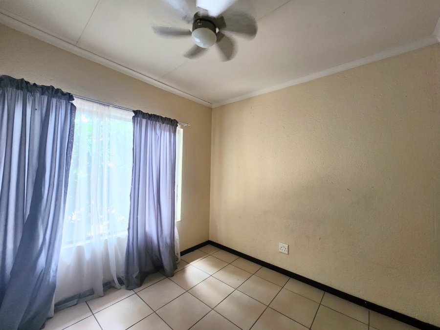 2 Bedroom Property for Sale in Nelspruit Ext 2 Mpumalanga