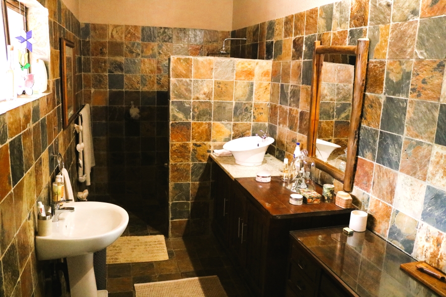 4 Bedroom Property for Sale in Marloth Park Mpumalanga