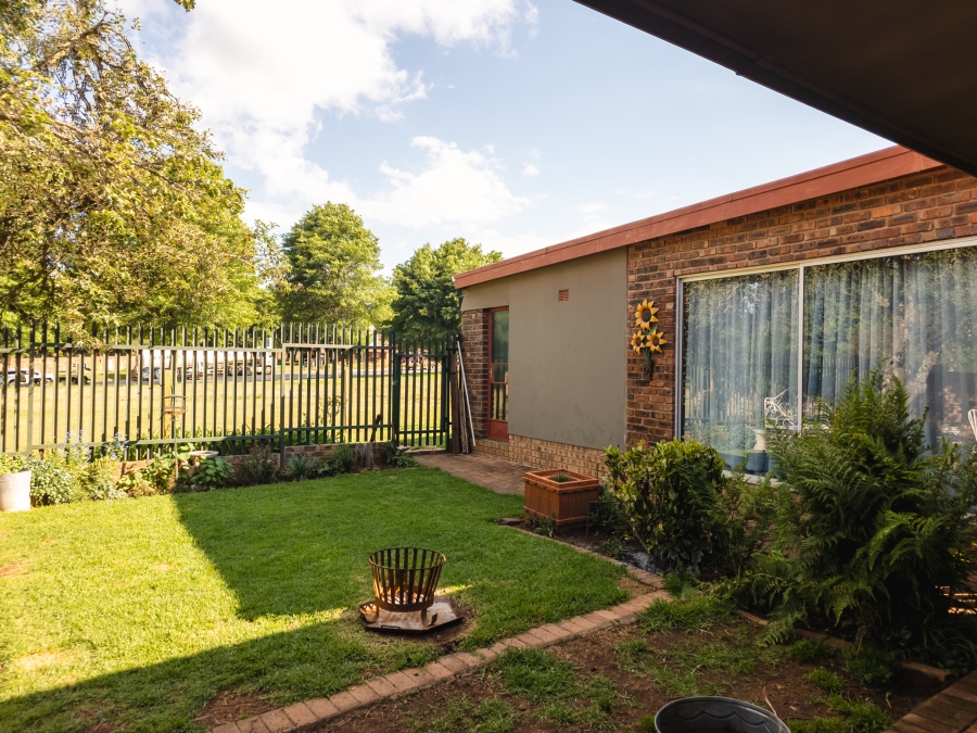 5 Bedroom Property for Sale in Dullstroom Mpumalanga