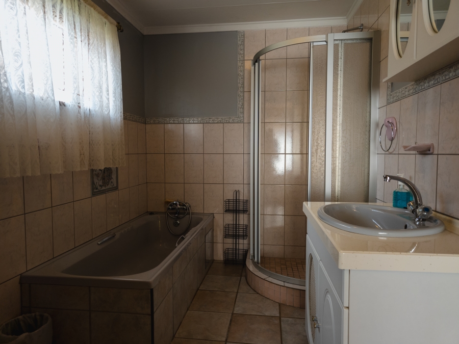 5 Bedroom Property for Sale in Dullstroom Mpumalanga