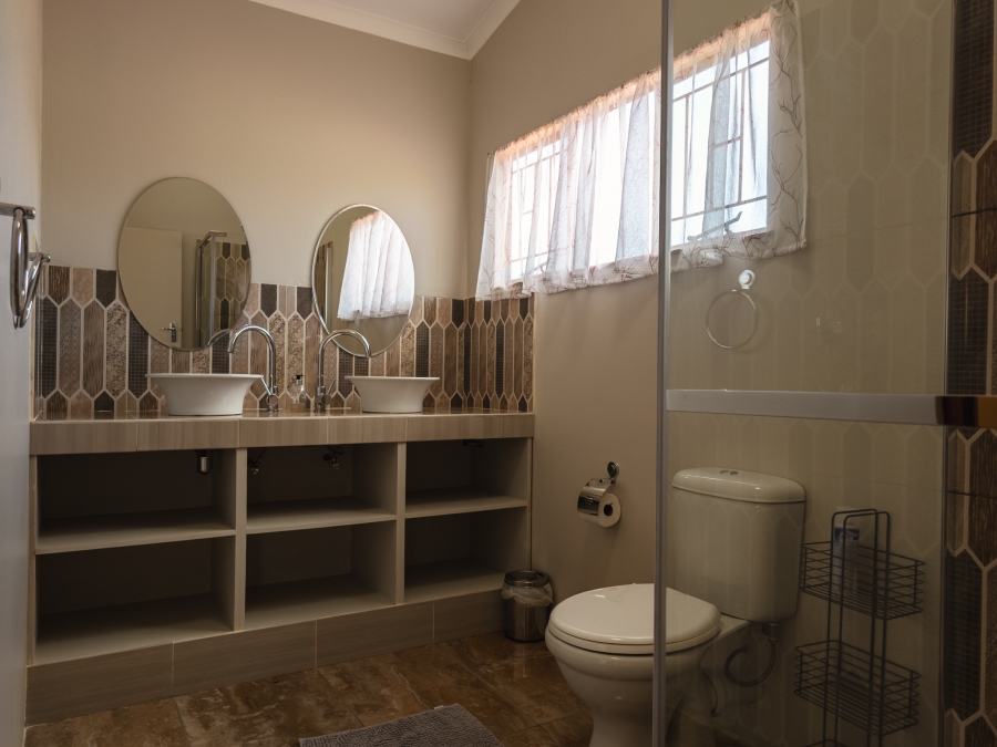 5 Bedroom Property for Sale in Dullstroom Mpumalanga