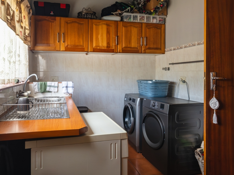 5 Bedroom Property for Sale in Dullstroom Mpumalanga