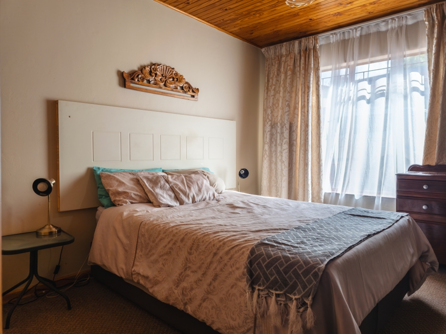 5 Bedroom Property for Sale in Dullstroom Mpumalanga