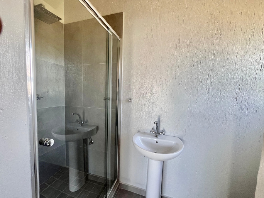 2 Bedroom Property for Sale in Nelspruit Ext 37 Mpumalanga