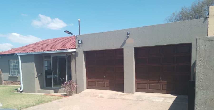 3 Bedroom Property for Sale in Ben Fleur Mpumalanga