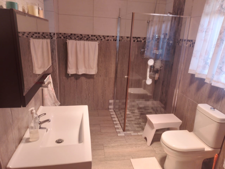 3 Bedroom Property for Sale in Ben Fleur Mpumalanga