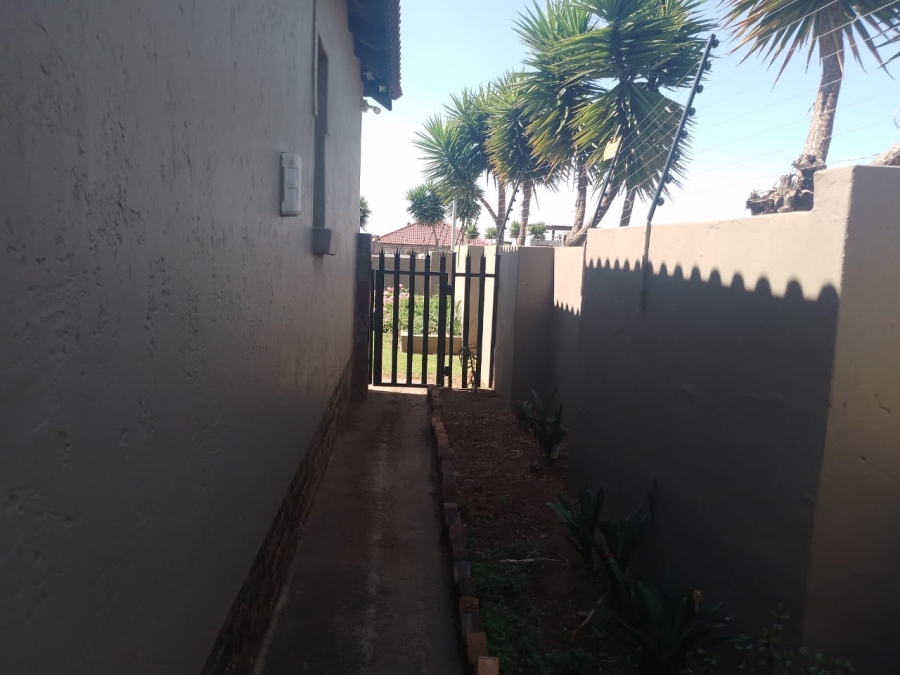 3 Bedroom Property for Sale in Ben Fleur Mpumalanga