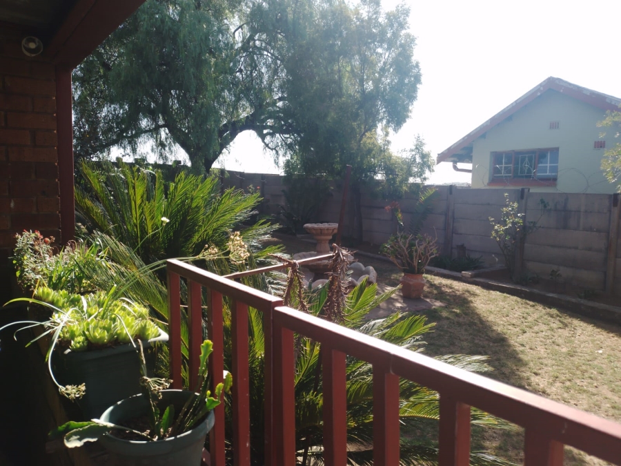 5 Bedroom Property for Sale in Duvha Park Mpumalanga