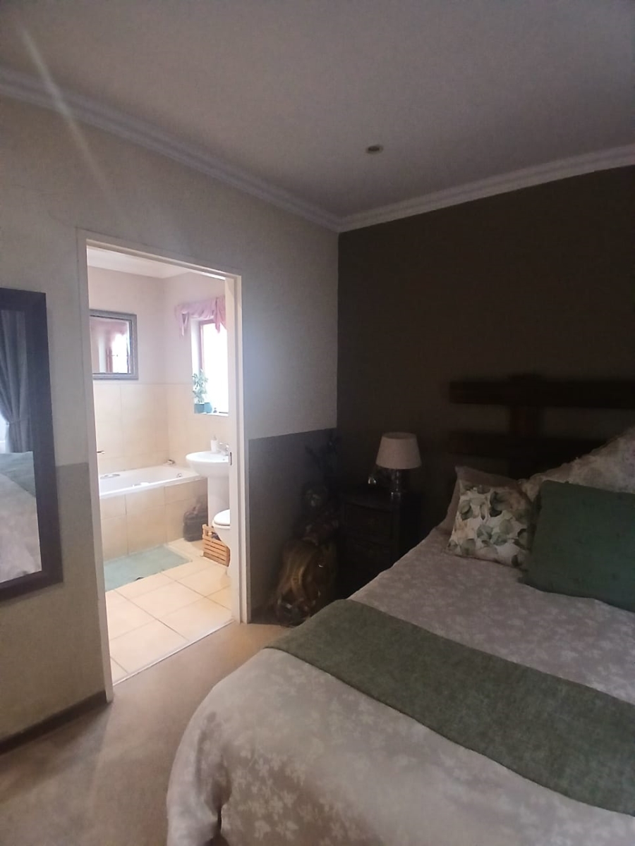 3 Bedroom Property for Sale in Reyno Ridge Mpumalanga