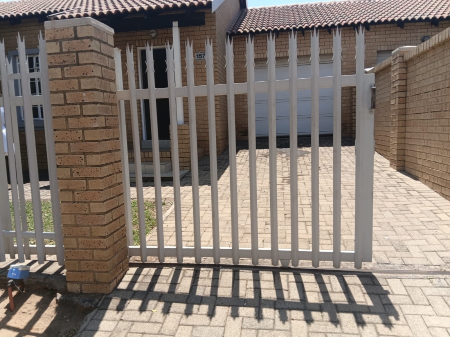 2 Bedroom Property for Sale in South View Mpumalanga