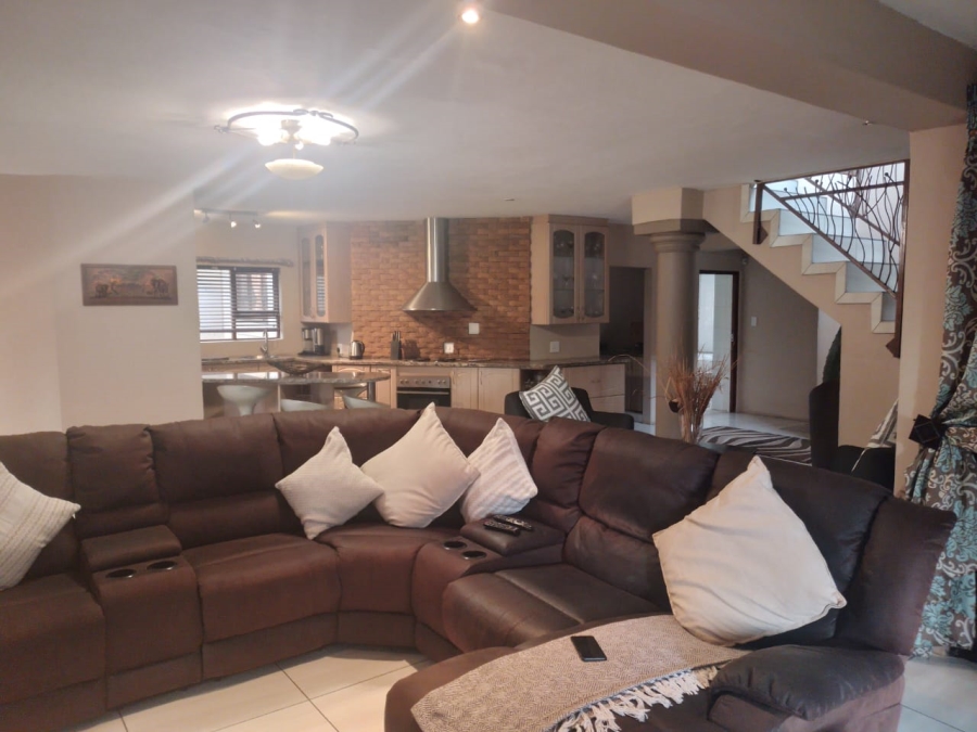 4 Bedroom Property for Sale in Bankenveld Mpumalanga