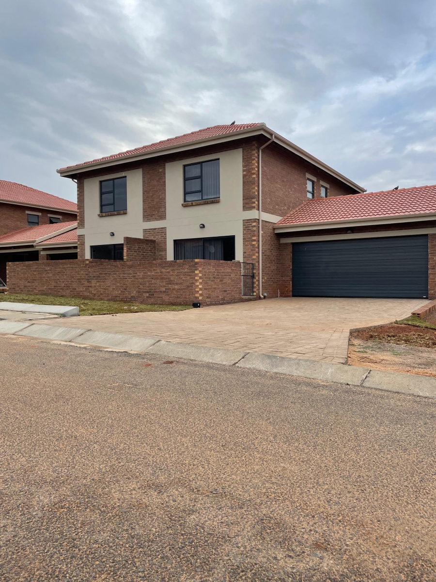 3 Bedroom Property for Sale in Jackaroo Park Mpumalanga