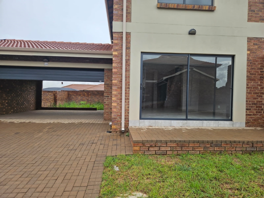 3 Bedroom Property for Sale in Jackaroo Park Mpumalanga