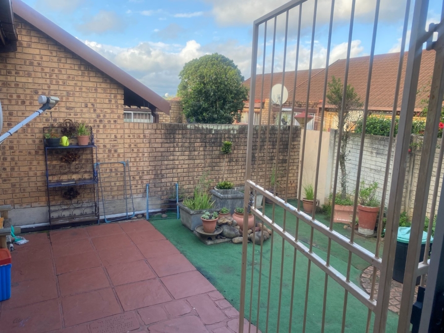 To Let 2 Bedroom Property for Rent in White River Mpumalanga